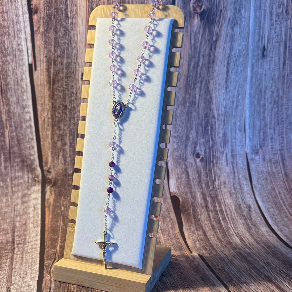 NEW Handmade Beaded Purple and Silver Rosary with Carrying Bag Item #PHK1171